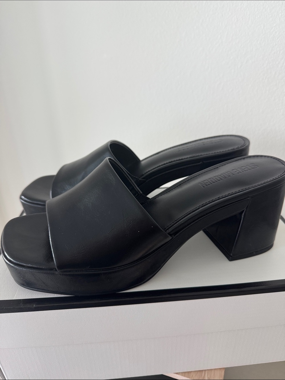 Steve Madden Black Chunky Platform Slide Mules
